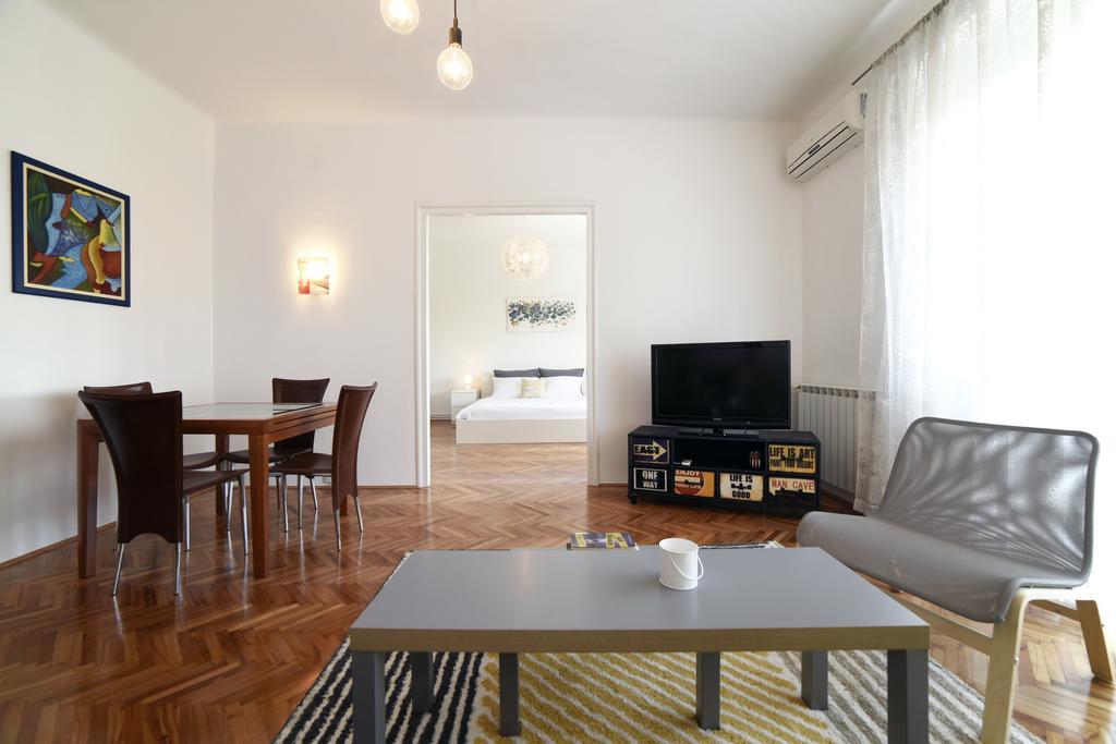 Apartment Sunny Загреб Екстериор снимка