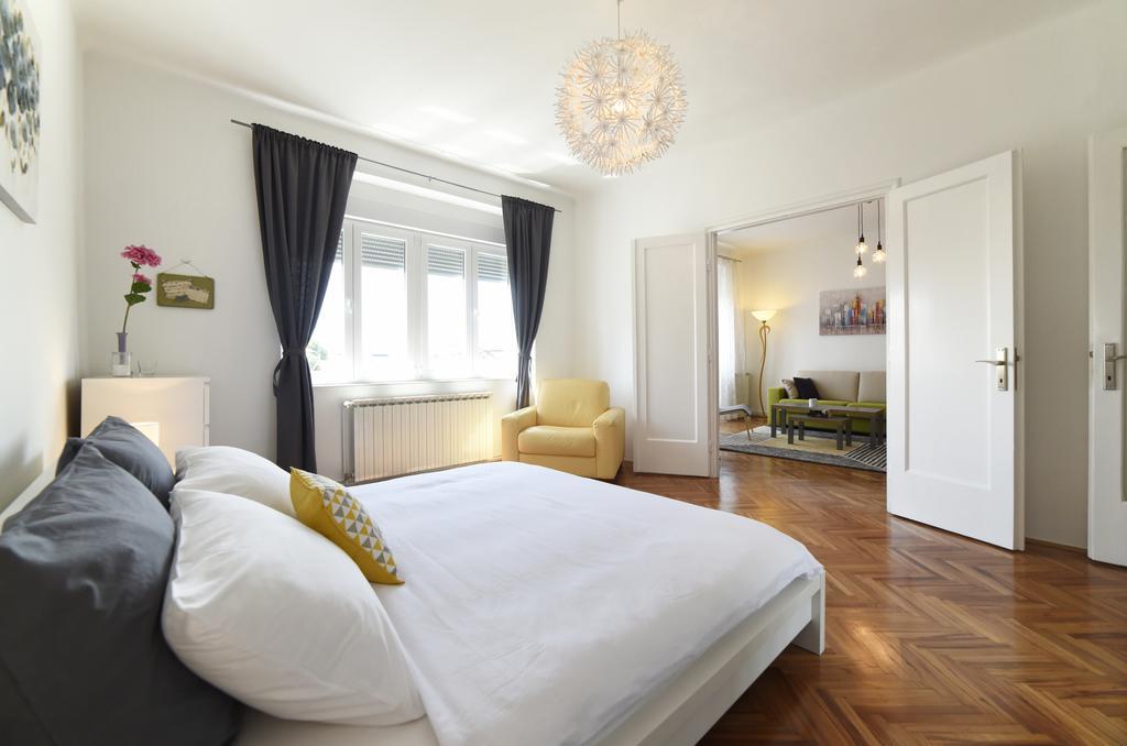 Apartment Sunny Загреб Екстериор снимка