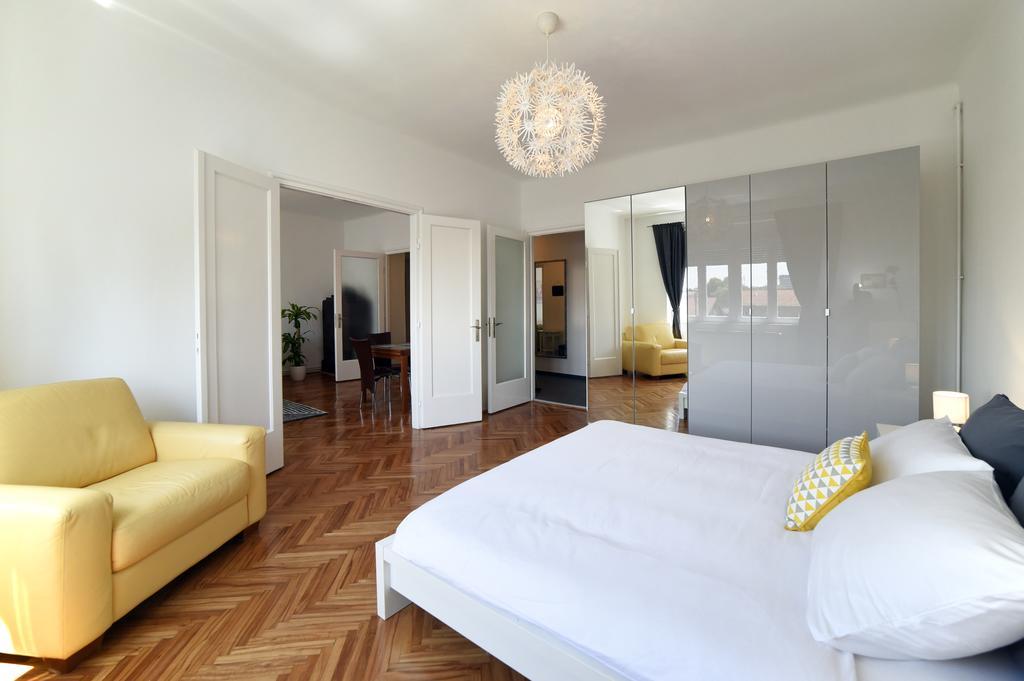 Apartment Sunny Загреб Екстериор снимка